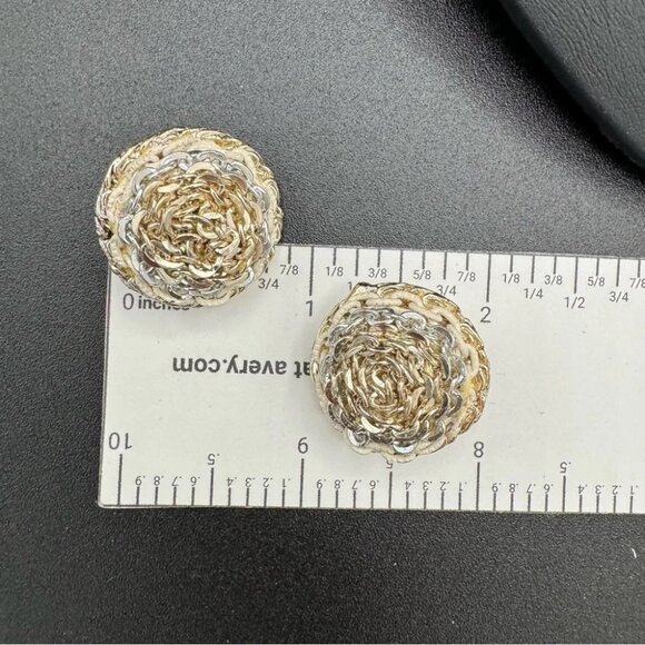 Vintage Three Tone Metal Chain Dome Earrings - Clip On - Picture 4 of 13